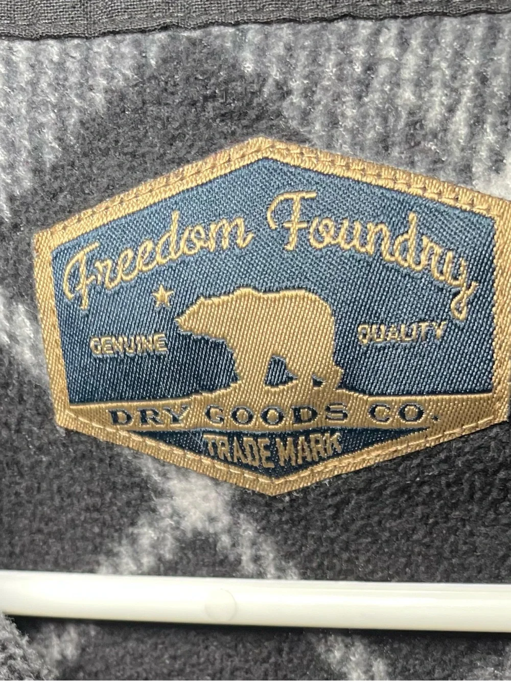 Freedom Foundry Men's Gray Black Plaid Button-Down long sleeve shirt